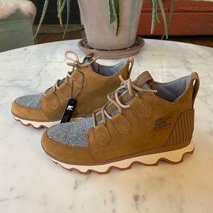 New in Box Sorel Women’s Kinetic Caribou Bootie